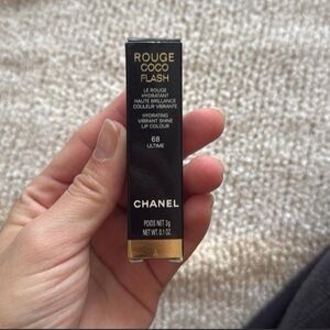 CHANEL Rouge Coco Flash Lipstick - Ultime 68